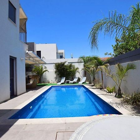 Villa אמה וילה ריזורט à Hadera Extérieur photo